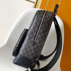 Alternative view of p670【163c01 Chip】Top-tier Authentic Order N50009 M40380 This Campus backpack features Damier check patterns in varying sizes rendered on supple coated canvas, exuding contemporary flair. Zippered compartments provide ample storage, while handles and adjustable leather shoulder straps offer versatile carrying options, elegantly expressing its spirit.Dimensions: 30 x 39 x 13 cm